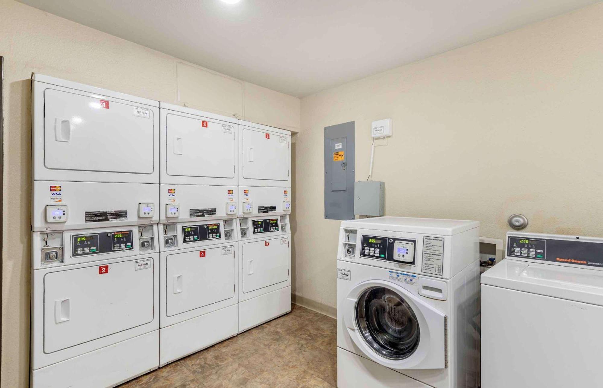 Extended Stay America Select Suites - Tuscaloosa Buitenkant foto